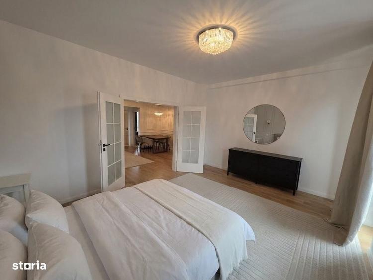 Apartament cu 3 camere semidecomandat în Universitate