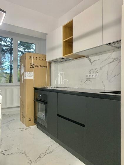Apartament cu 2 camere decomandat în Cornișa