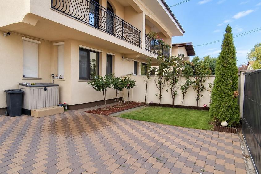 Duplex cu 4 camere cu Teren 200 Mp în Florești
