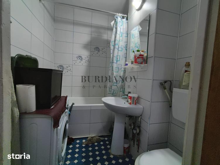 Apartament 3 camere strada Ion Berindei 11 decomandat - 2