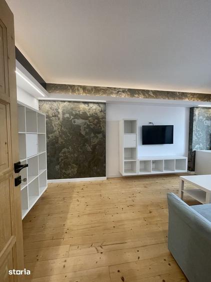 Apartament cu 2 camere decomandat, mobilat în Central