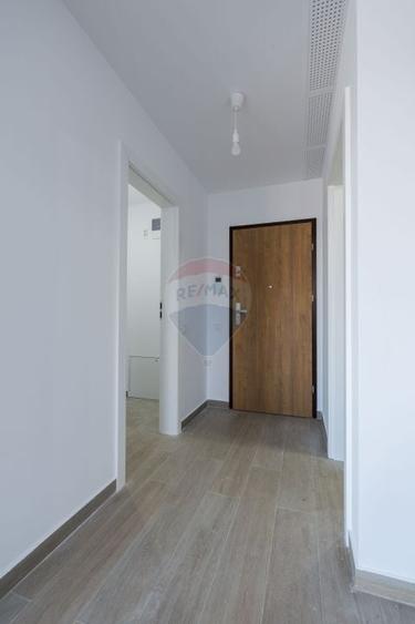 Apartament cu 4 camere decomandat în Astra