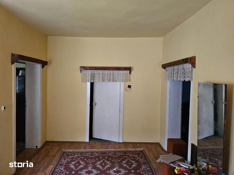Casă cu 4 camere cu Teren 537 Mp în Cărpinet