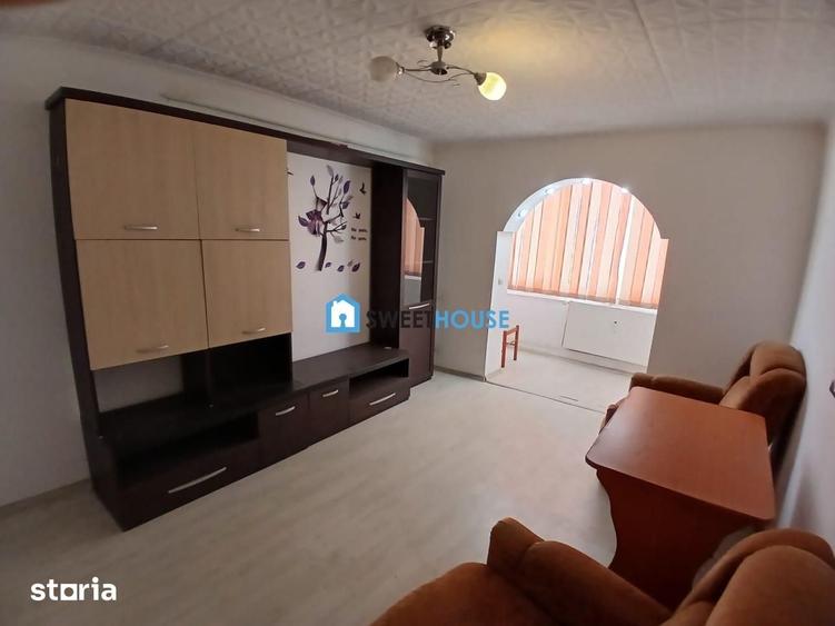 Apartament cu 2 camere decomandat în Central