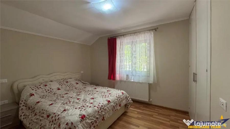 Casă cu 6 camere cu Teren 500 Mp în Corunca