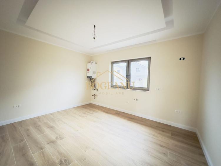 Duplex cu 4 camere cu Canalizare în Giroc