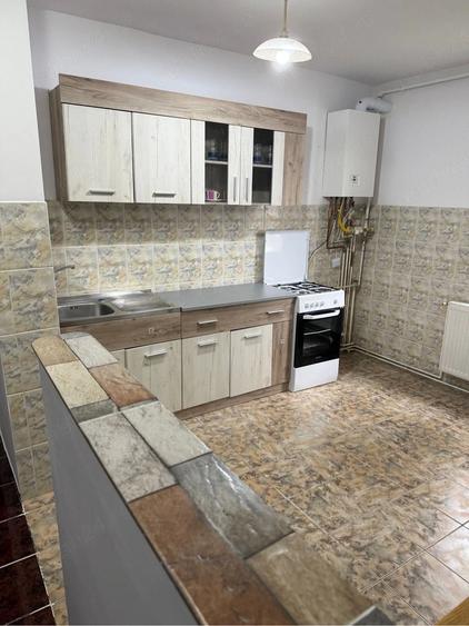 Apartament cu 2 camere decomandat în Pandurilor