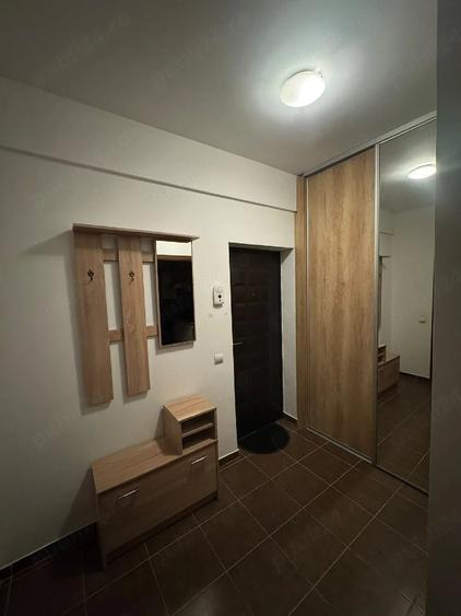 Garsonieră decomandată în Apărătorii Patriei