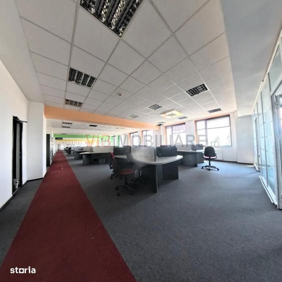 Spațiu comercial, de 600 mp, în Central