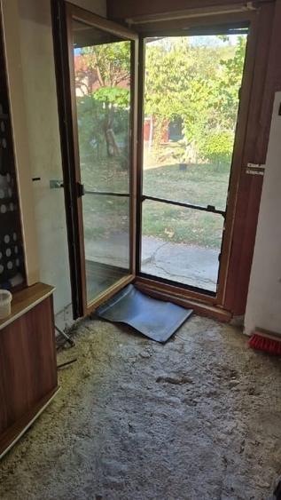 Casă individuală cu 2 camere cu Teren 1200 Mp în Goruia