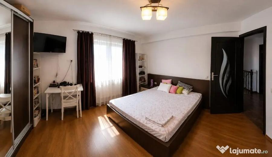 Casă cu 3 camere cu Teren 540 Mp în Vidra