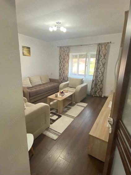 Casă cu 3 camere în Jamu Mare
