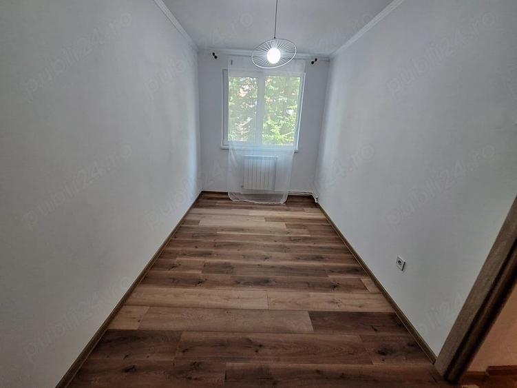 Apartament cu 3 camere semidecomandat în Mazepa 1