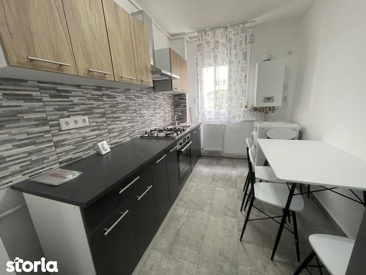 Apartament cu 2 camere semidecomandat în Vasile Aaron