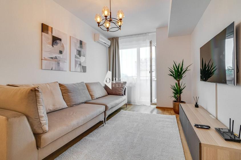 Apartament cu 3 camere semidecomandat, mobilat în Băneasa