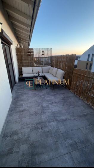 Apartament cu 3 camere semidecomandat, mobilat în Dumbrăvița