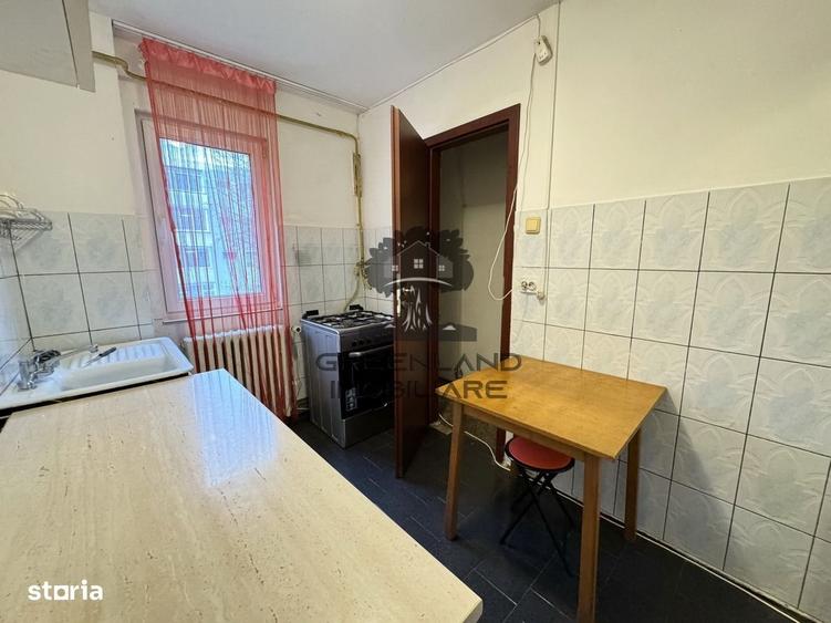 Apartament cu 2 camere în Podu Roș