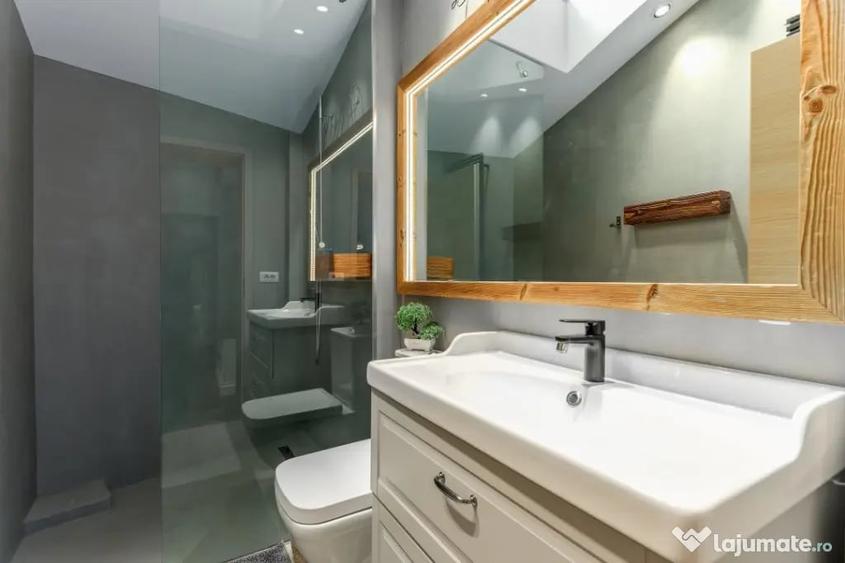 Apartament cu 4 camere decomandat în Dacia