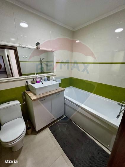 Apartament cu 3 camere în Săsar