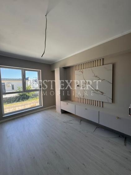 Apartament cu 2 camere decomandat în Theodor Pallady