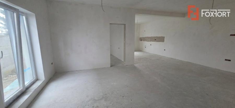 Duplex cu 4 camere cu Canalizare în Giroc