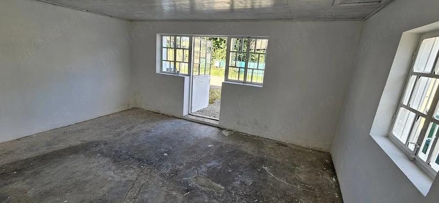 Spațiu comercial, de 20 mp, în Nedelea