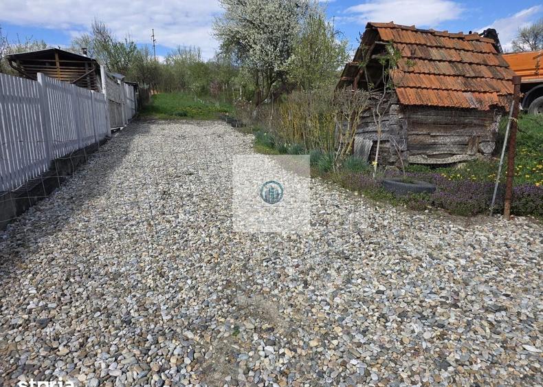 Teren agricol extravilan de 6704 mp, în Hărău