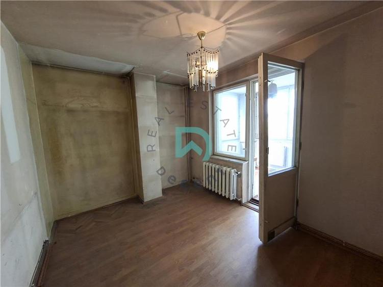 Apartament cu 3 camere decomandat în Centrul Civic