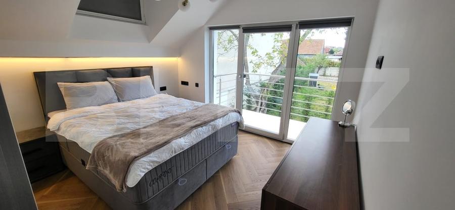 Apartament cu 3 camere semidecomandat, mobilat în Turnișor