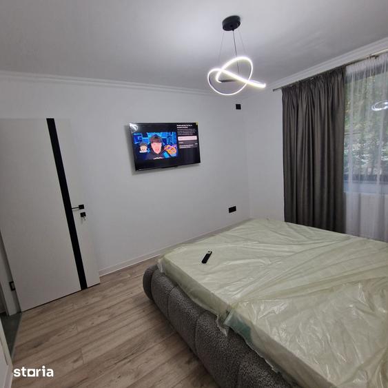 Apartament cu 3 camere decomandat în Mazepa 1