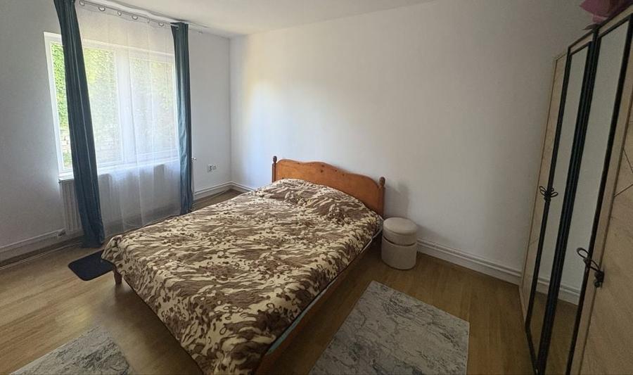 Casă cu 2 camere în Central