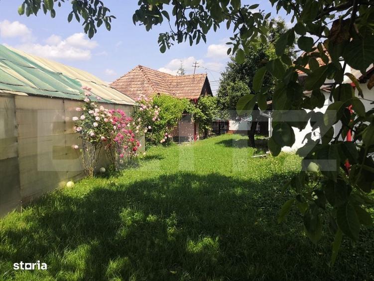 Casă cu 4 camere cu Teren 15277 Mp în Central