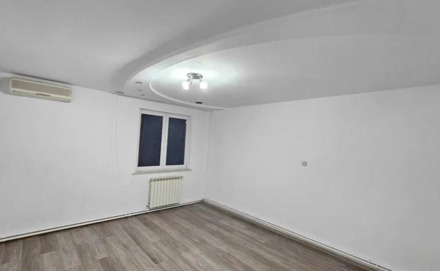 Birou, de 92 mp, în Trocadero