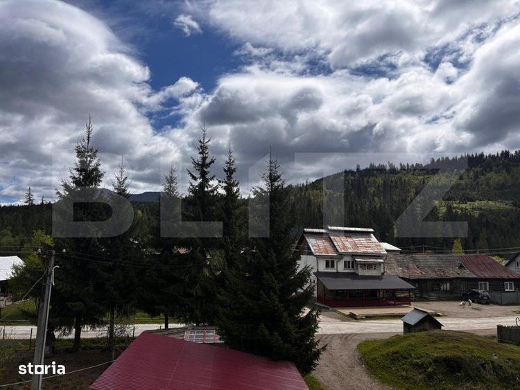 Casă cu 4 camere în Poiana Stampei