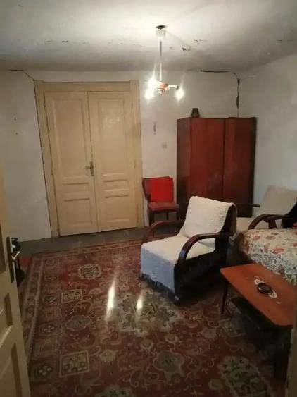 Casă cu Teren 800 Mp în Ginta