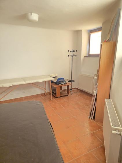 Apartament cu 3 camere decomandat în Universitate