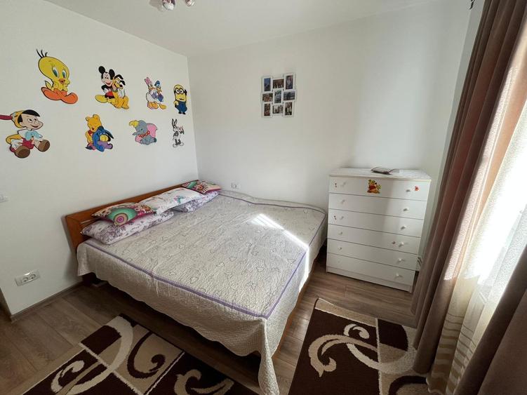 Apartament cu 2 camere decomandat, mobilat în Nicolina