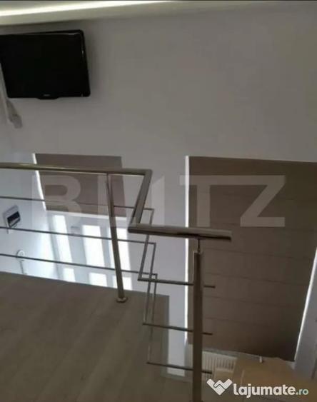 Garsonieră decomandată în Central