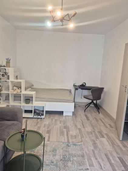 Apartament cu 2 camere decomandat în Militari