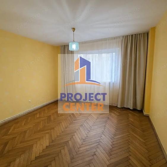 Apartament cu 3 camere decomandat în Nord