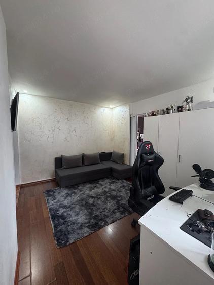 Apartament cu 2 camere semidecomandat, mobilat în Central