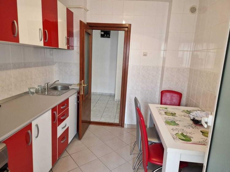 Apartament cu 2 camere decomandat, mobilat în Viziru 1
