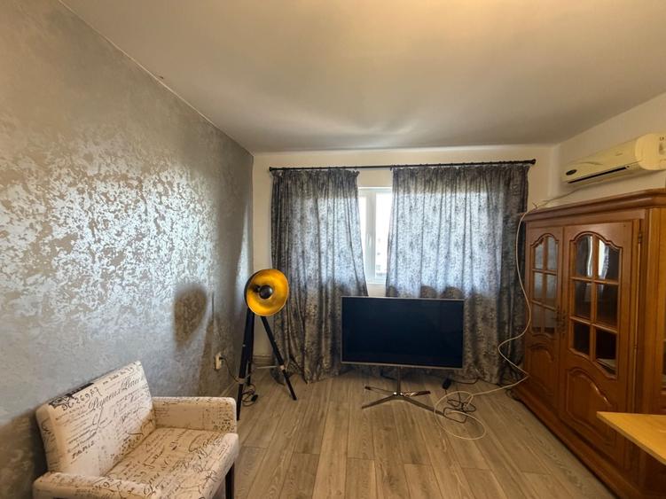 Apartament 2 camere decomandat Bulevardul Bucuresti - 2