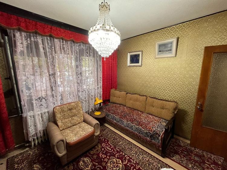 Apartament cu 3 camere decomandat, mobilat în Tineretului