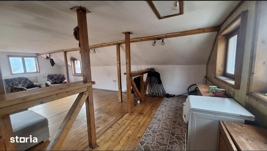Casă cu 4 camere cu Teren 124 Mp în Rucăr