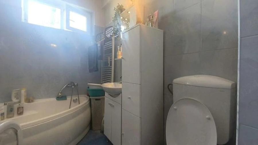 Apartament cu 2 camere decomandat în Progresul