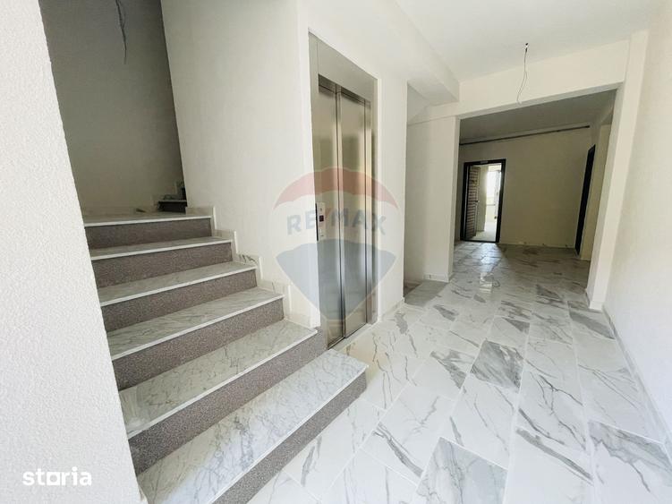 Apartament cu 2 camere decomandat în Oncea