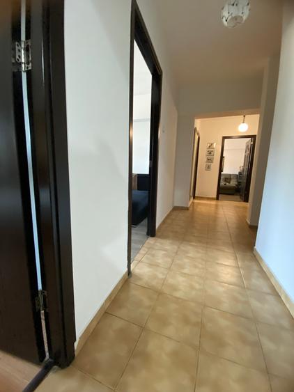 Apartament cu 3 camere în Doamna Ghica