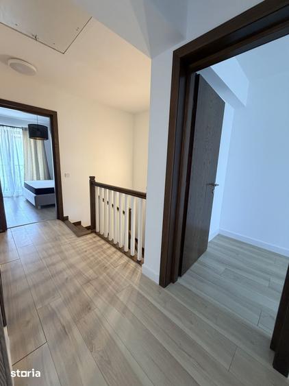 Casă cu 4 camere cu Teren 266 Mp în Tunari