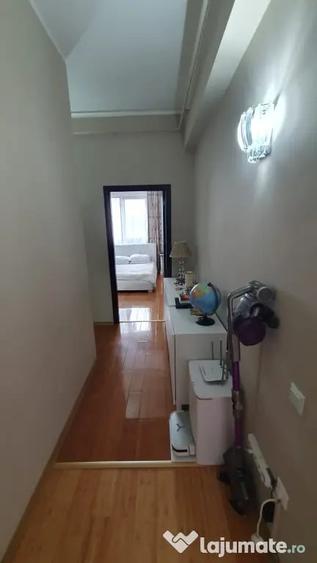 Apartament cu 3 camere decomandat în Vest